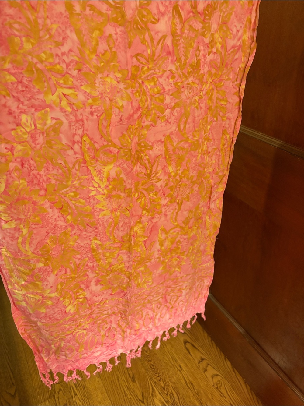 Pink & Gold Floral Sarong or Lightweight Summer Wrap - Picture 4 of 4